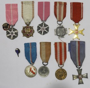 The People's Republic and the Third Republic, A set of decorations