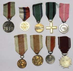 The People's Republic and the Third Republic, A set of decorations