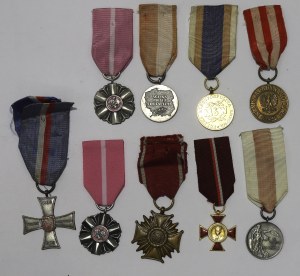 The People's Republic and the Third Republic, A set of decorations