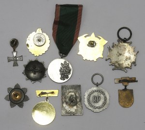 The People's Republic and the Third Republic, A set of decorations
