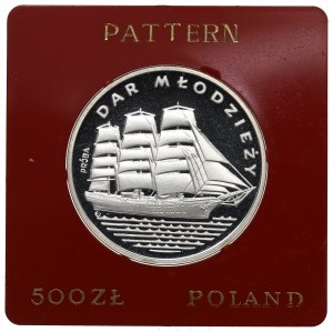 People's Republic of Poland, 500 gold 1982 Gift of Youth - sample