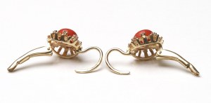 Europe, Earrings with coral - gold