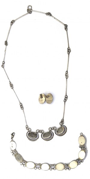 Poland, Suit of jewelry with hematites