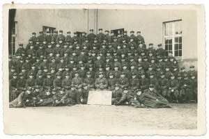 II RP, Photograph of the 4th company of the 2nd battalion of the 68th Infantry Regiment, Jarocin