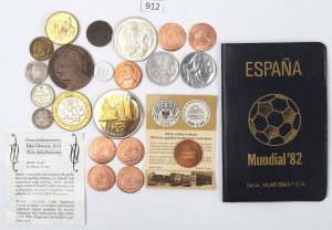 Set of coins, tokens and medals