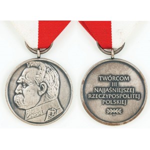 MEDAL TWÓRCOM III NAJJAŚNIEJSZEJ RP, srebrny