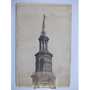 Poznan, removal of Prussian crown from city hall tower, ca. 1918