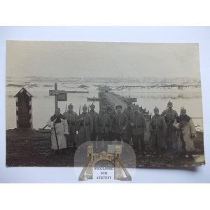 Litwa, Kowno, wojsko przy moście pontonowym, zdjęciowa, 1916