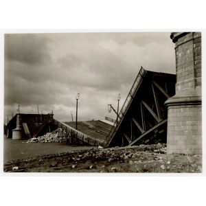 Warszawa - fotografia H. Poddębski. Most Poniatowskiego zburzony przez Rosjan (186)