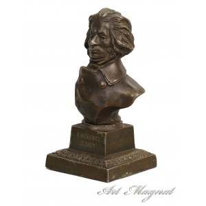 Bust of Adam Mickiewicz (45)