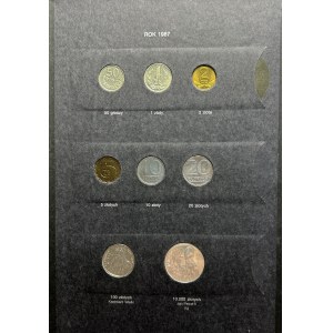 Zestaw, Klaser (x3) z polskimi monetami obiegowymi PRL i III RP (ok. 197 szt.)
