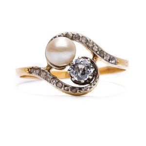 Pearl and diamond ring, France (?) 1930s, Pearl and diamond ring