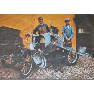 JIRI KOLAR Repubblica Ceca 1914 - 2002 &quot;Senza titolo&quot; Crumplage su carta cm 34,5x24 del 1980. Al verso titolo, anno, articolo di giornale ed etichetta della Galerie Borjeson.