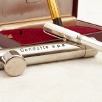 Lot of two fountain pens: