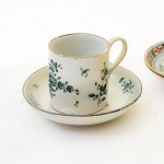 Lot of two coffee cups with saucer in polychrome ceramic: