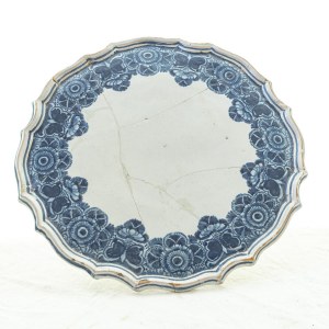Ceramic cake stand