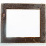 Owl's beak frame in gilded wood