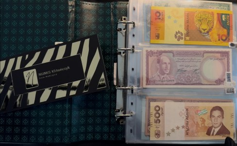 ALBUM of world banknotes - Africa and Asia from Iraq to China Republic, 223 bills