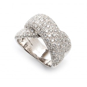 Diamond gold band ring