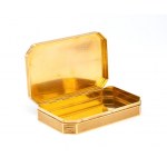 Gold and enamel snuffbox