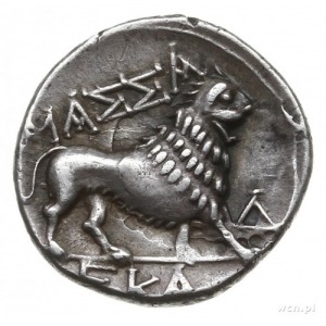 drachma ok. 100-49 p.n.e.; Aw: Głowa Ateny w prawo, prz...