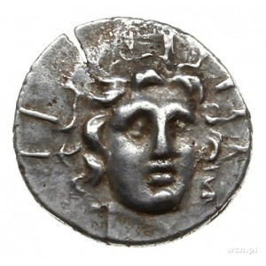 hemidrachma 166-88 p.n.e.; Aw: Głowa Heliosa trzy-czwar...