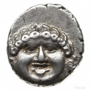 drachma 400-350 p.n.e.; Aw: Głowa Gorgony na wprost; Rw...
