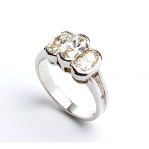 Trilogy diamond ring