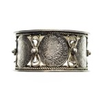 Silver serviette with 17th century 3-carat coins, German workshop after 1884.