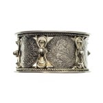 Silver serviette with 17th century 3-carat coins, German workshop after 1884.