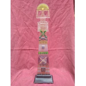 Strażniczka domowego ogniska - z cyklu Boginki - szkło - Magdalena i Andrzej Kucharscy 2006 r.