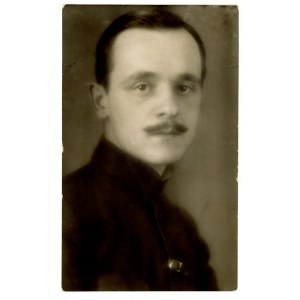 Portret mężczyzny (2205)