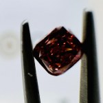 0,3 CT INTENZÍVNY HNEDORUŽOVÝ DIAMANT - EY40715