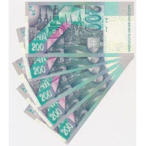Slovaquie, série de 200 couronnes 2002-06 (5 pièces)