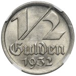 Vezi asemănătoare