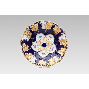 DECORATIVE PLATE | Meissen (Germany / German around 1900)