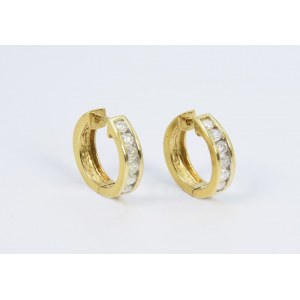Orecchini con diamanti