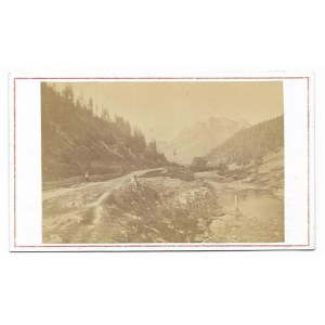 [MOUNTAINS - Carpathian Mountains - Pieniny - Red Monastery and Three Crowns - scenic, situational photography - shot in cdv format]. ...
