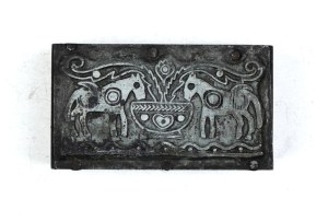 Decorative motif with horses large. Film form. 2.2x4.4 cm on a wooden base.