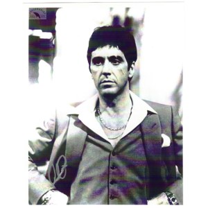 [PACINO Al]. Podpis Ala Pacino na fotosie z filmu Człowiek z blizną.