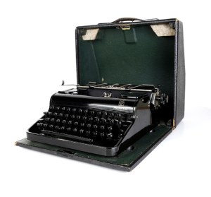 Olympia-Progress typewriter with Polish font from 1947. very good condition.