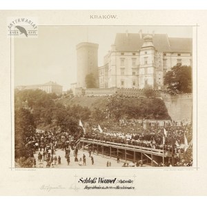 Fotografia S. Bizańskiego z przeniesienia zwłok Adama Mickiewicza na Wawel, 4 VII 1890....