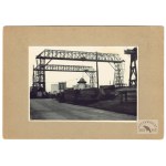 [KRAKÓW - odbudowa Mostu Dębnickiego - fotografie sytuacyjne]. [5 XI 1951]. Zestaw 3 fotografii form. ca 8x11,5 cm,...