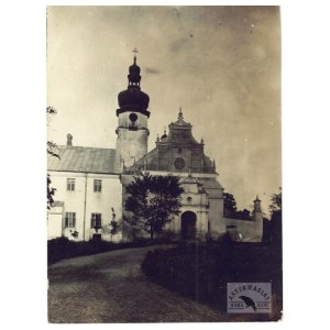 J. Kościesza-Jaworski - Klasztor O.O. Bernardynów w Sokalu na fotografii z nie po 1913.