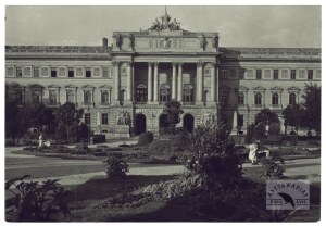 J. Bulhak - the main building of Jan Kazimierz University in a 1934 photograph.