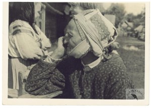 [POLESIE - female type - situational, portrait photograph]. [l. 1930s]. Photograph form. 13x17,...