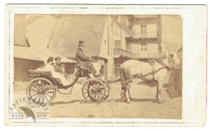 K. Brandel - clients in a horse-drawn carriage at the back of Konrad Brandel's atelier in a RARE photograph from ok....