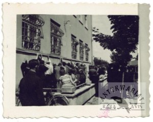[WWII - roundup - situational photograph]. [early 1940s]. Photograph form. 5,4x6,...