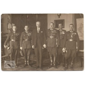 [MOŚCICKI Ignacy - delegacja dowódców pułków I dywizji Piechoty Legionów na audiencji u prezydenta RP na Zamku Królewski...