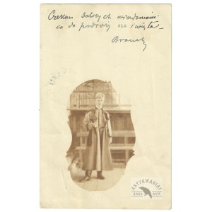 [FOTOGRAFIA portretowa - mężczyzna w stroju polskim - ujęcie w formacie pocztówkowym]. [nie po 1905]...